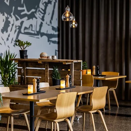 Airport Hotel Aalborg