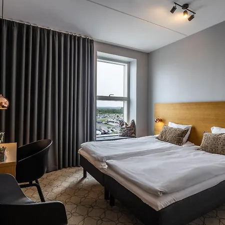 Airport Hotel