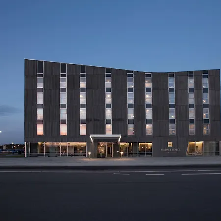Hotell Airport 4*