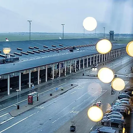 Airport Hotel Aalborg