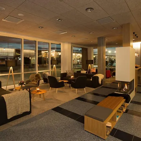 Hotell Airport 4*