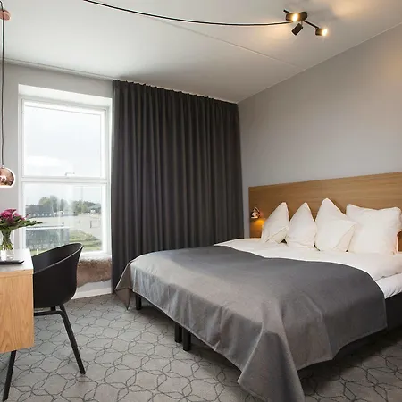 Airport Hotel Aalborg