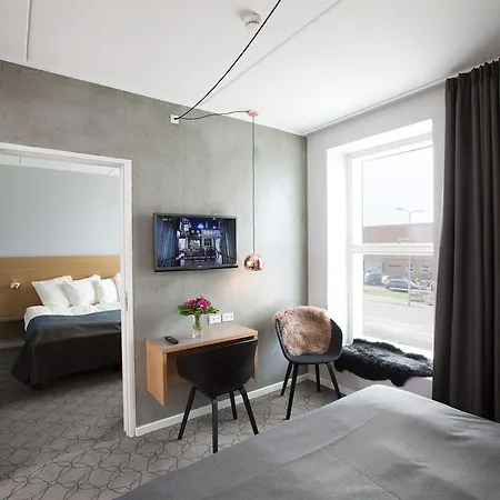 Airport Hotel